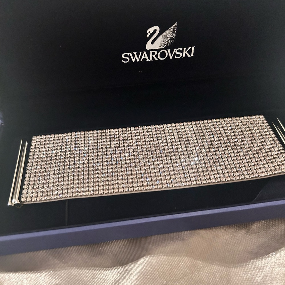 NWT! Swarovski Sparkling Wide Boreal Crystal Bracelet in Box❤️